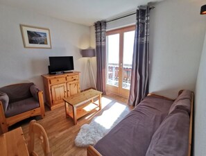 Apartment | Living room - Inviting Apartment Near Village Center (Nendaz)