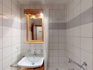 Apartment | Bathroom - Inviting Apartment Near Village Center (Nendaz)
