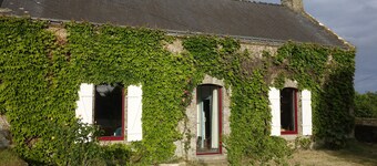 Charming Breton house, 200 meters from the Crach river!