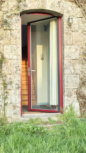 Exterior detail - Charming Breton house, 200 meters from the Crach river! (Crach)