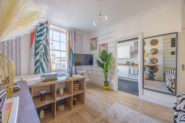 1 soverom, strykejern/-brett, internettilgang og sengetøy