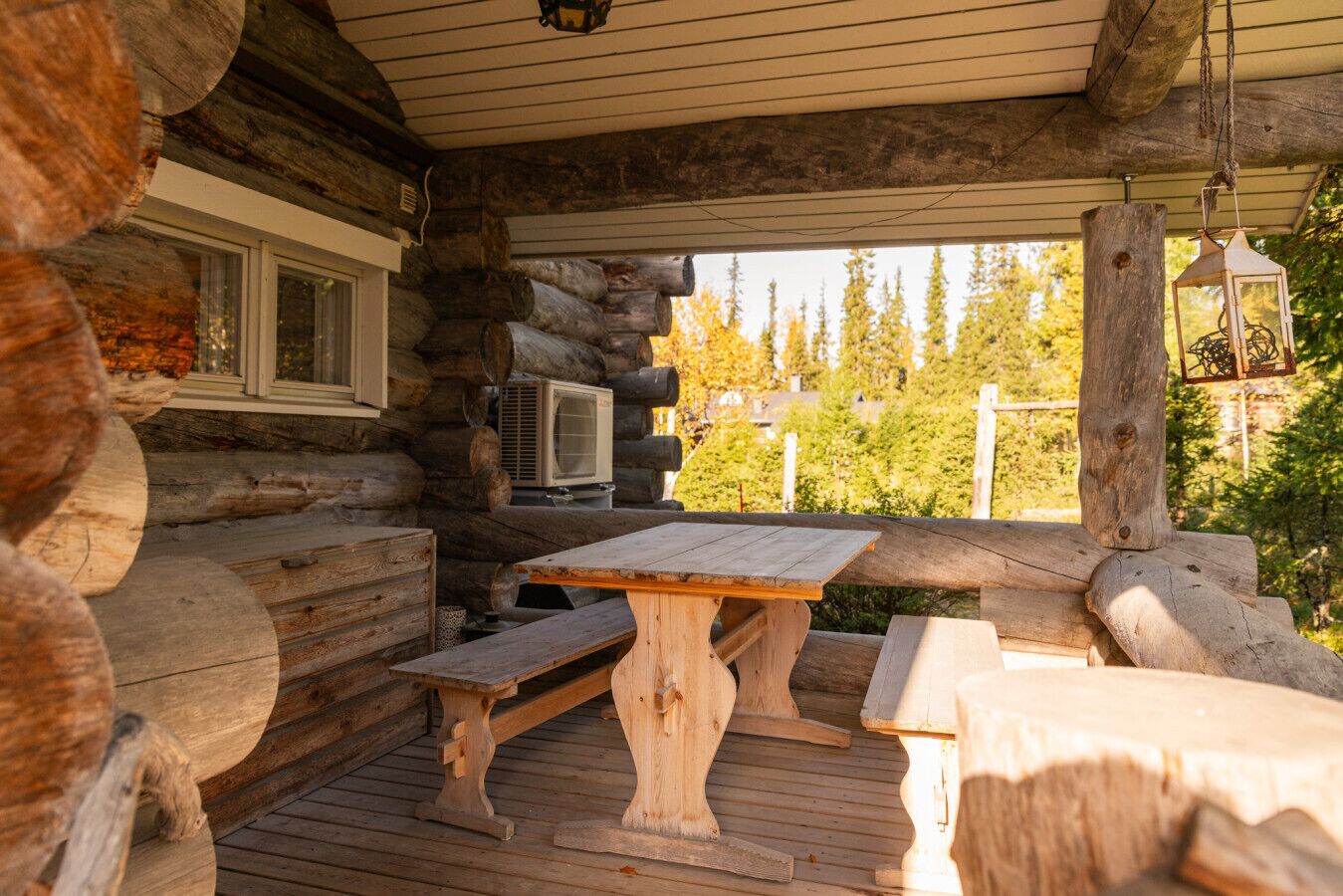 Outside, a spacious terrace invites you to enjoy your morning coffee in peaceful surroundings.
