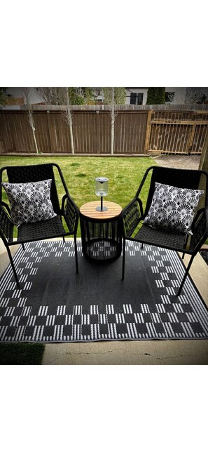 Property grounds - Harper House-Home away from home in Lethbridge (Lethbridge)