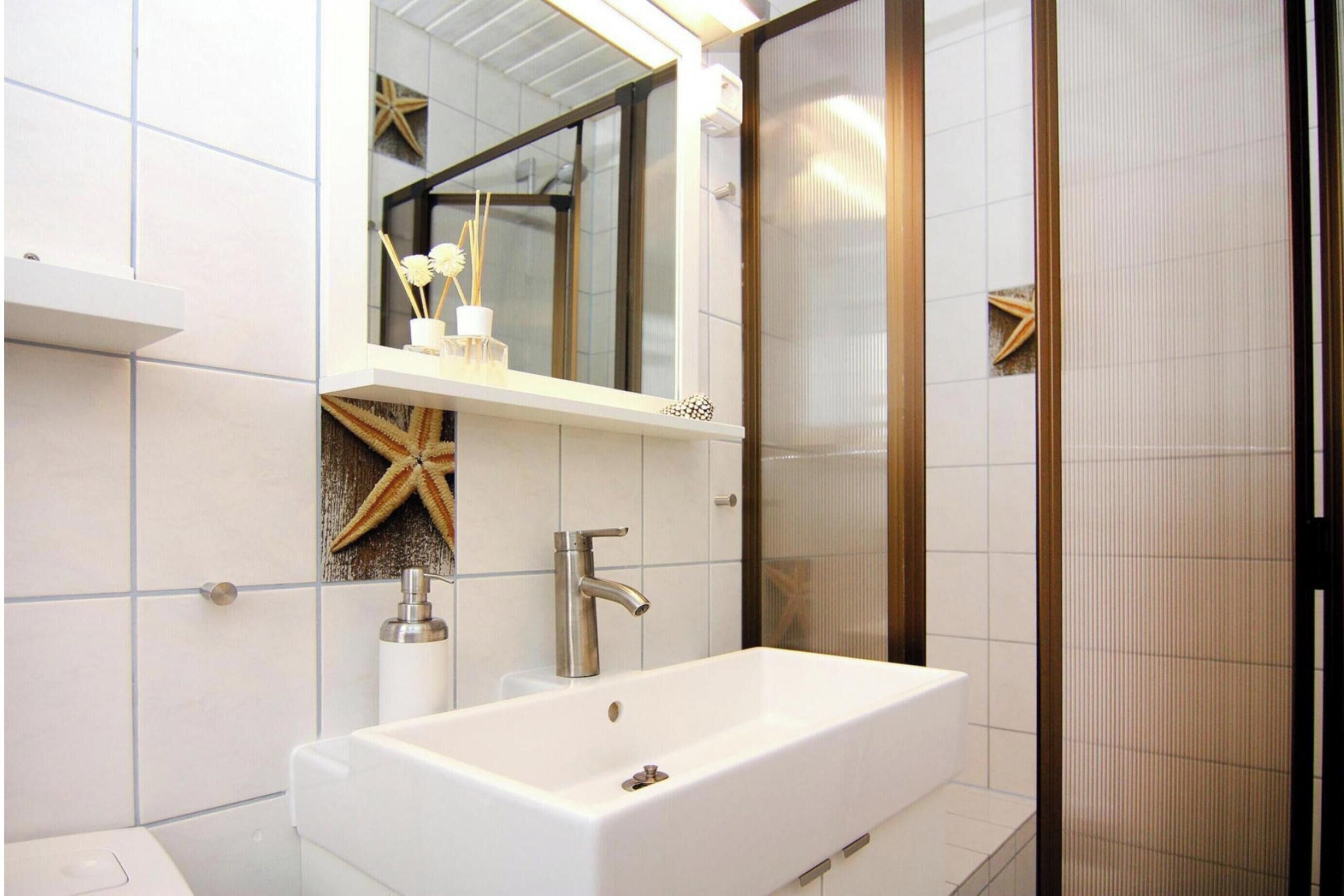 Apartment | Bathroom