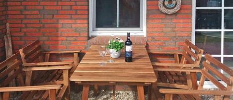 Apartment | Outdoor dining
