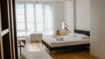 1 Schlafzimmer, Bügeleisen/Bügelbrett