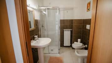 Shower, bidet, towels