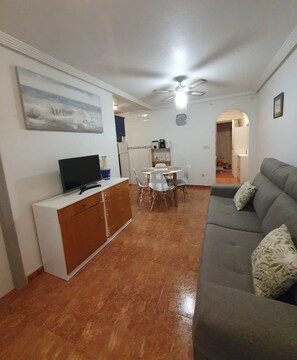 Apartment | 1 bedroom - Cozy Beach Flat in Torrevieja (Torrevieja)