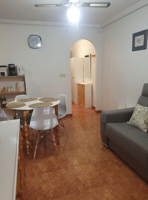 House | 1 bedroom - Cozy Beach Flat in Torrevieja (Torrevieja)