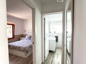 2 chambres, fer et planche à repasser, Wi-Fi, literie fournie