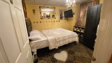 2 slaapkamers, een kluis op de kamer, een strijkplank/strijkijzer