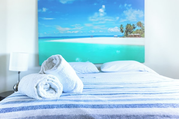 3 habitaciones, cuna de viaje, wifi gratis y ropa de cama