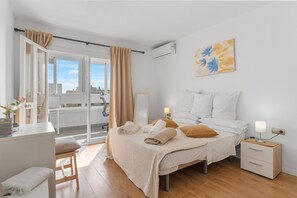 1 slaapkamer, een strijkplank/strijkijzer, wifi, beddengoed