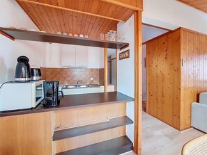 Fridge, microwave, oven, coffee/tea maker - Enchaple A5 - Saint Jean D'Aulps Ski Resort - 6 persons (Saint-Jean-d´Aulps)