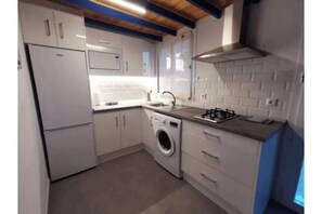 Fridge, microwave, stovetop