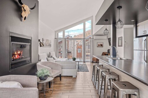 Spa & Foosball Table | Le Floriska