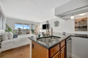 1 bedroom, travel cot, WiFi, bed sheets