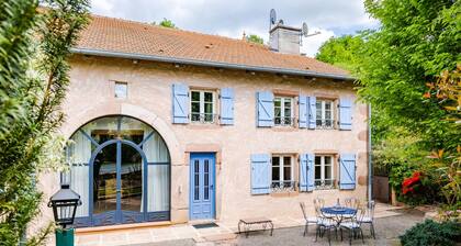 Luxury Five Bedroom Farmhouse for a Relaxing Stay in Mountains - Domaine Macky