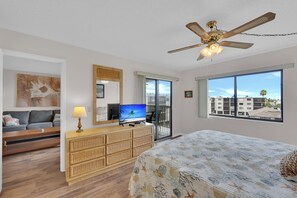 2 soverom, strykejern/-brett, internettilgang og sengetøy