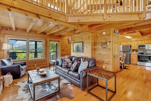 TV, fireplace - Burning Love: Views, Honeymoon, Hot Tub, Wifi, Fireplace (Pigeon Forge)