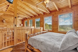 1 bedroom, free WiFi, bed sheets - Burning Love: Views, Honeymoon, Hot Tub, Wifi, Fireplace (Pigeon Forge)