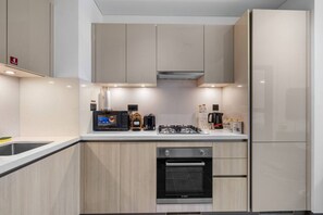 Fridge, microwave, stovetop, electric kettle