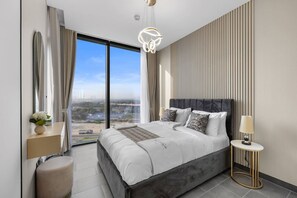 1 bedroom, in-room safe, desk, iron/ironing board