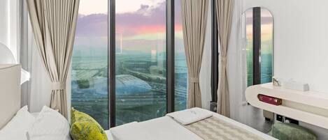 2 bedrooms, in-room safe, iron/ironing board, travel crib