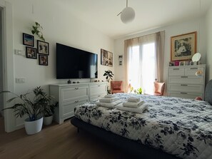 1 camera, ferro/asse da stiro, Wi-Fi gratuito, lenzuola