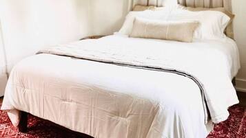 3 soverom, strykejern/-brett, wi-fi og sengetøy