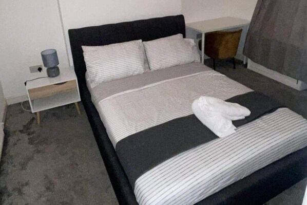 3 bedrooms, free WiFi, bed sheets