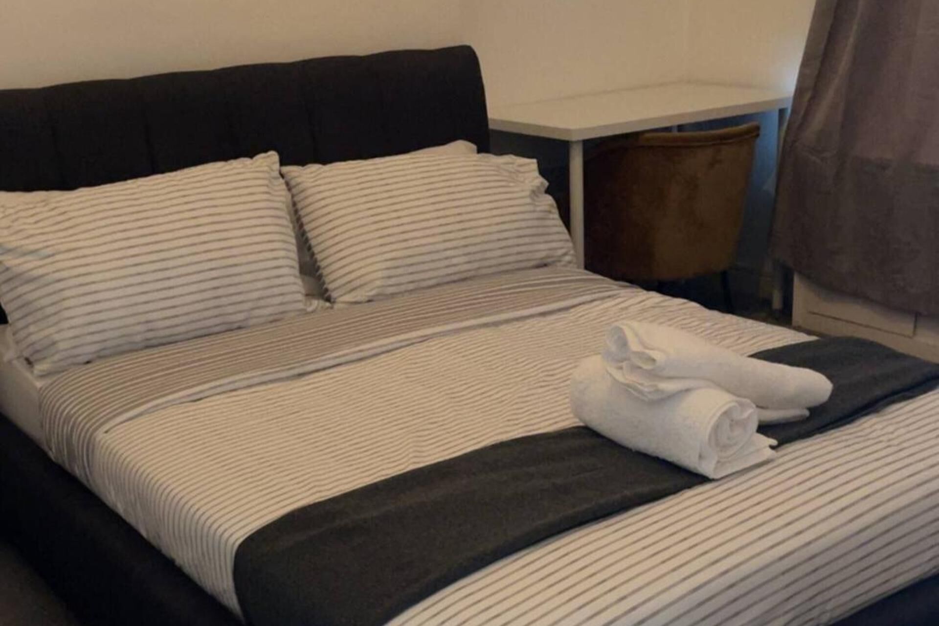 3 bedrooms, free WiFi, bed sheets