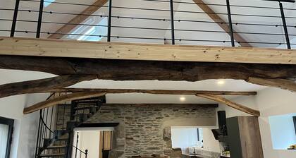 Gite in a farmhouse, located on the farm among the sheep.