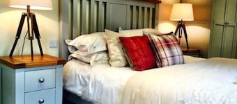 The Moon Inn at Stoney Middleton