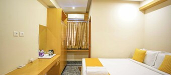 Hotel Liv By Yellow Bells
