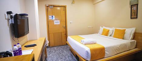Deluxe Double Room | Free WiFi
