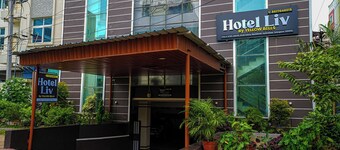 โรงแรม ลิฟ บาย เยลโลว์ เบลส์