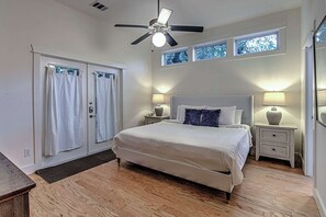 3 habitaciones, escritorio, wifi y ropa de cama