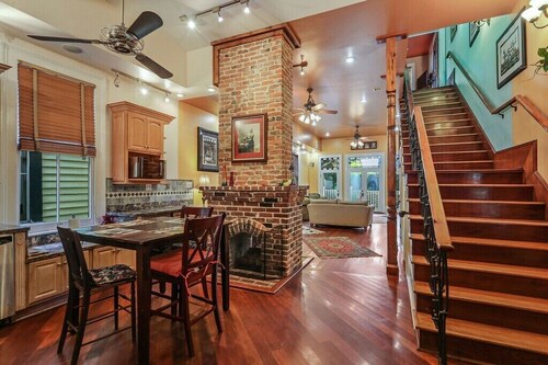 Penelope's  B&B in Treme / Orleans Suite