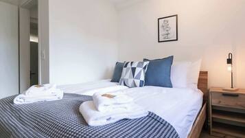 1 chambre, fer et planche Ă repasser, Wi-Fi, draps fournis