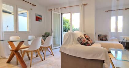 Apartment near the beach with terrace