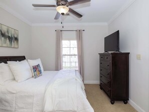 2 bedrooms, iron/ironing board, WiFi, bed sheets