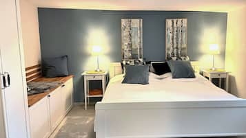 1 habitación, tabla de planchar con plancha, wifi y ropa de cama