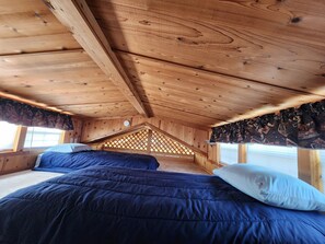 2 slaapkamers, een strijkplank/strijkijzer, wifi, beddengoed