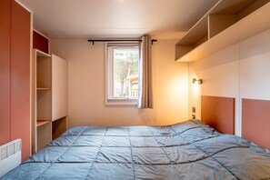 3 bedrooms, soundproofing