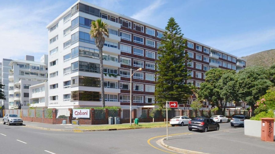 Sea Point Luxury Four Bedroom Apartments