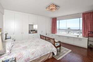 Apartment | 4 bedrooms - Sea Point Luxury Four Bedroom Apartments (Cape Town)