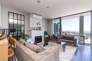 Apartment | 5 bedrooms - Ocean Views 5 Bedroom Apartments (Cape Town)