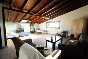 4 habitaciones y acceso a internet 