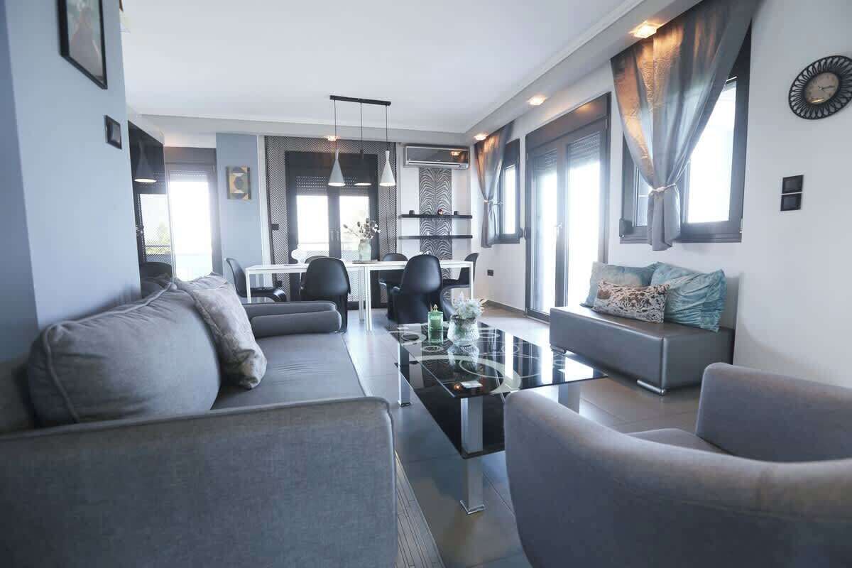 House | 4 bedrooms, Internet